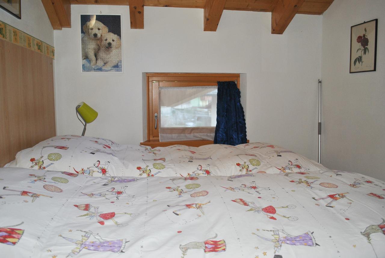 Villetta Con Giardino E Panorama Lägenhet Carisolo Exteriör bild